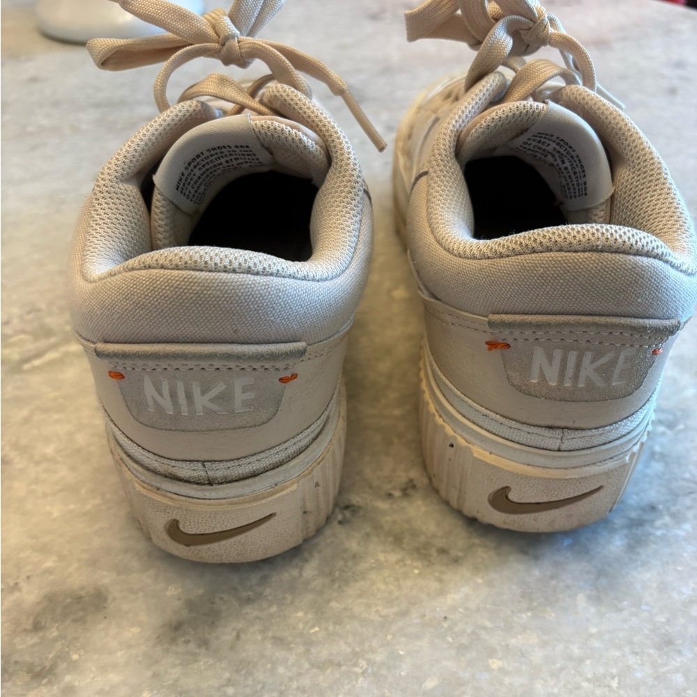 Nike Women's Court Legacy Lift platform sneakers beige size 7.5 - Picture 4 of 10